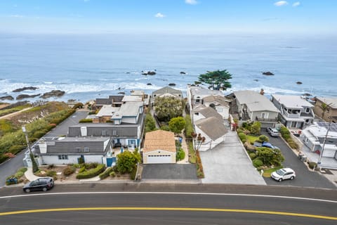 As close as you can be to the Pacific Ocean without boaters permit.