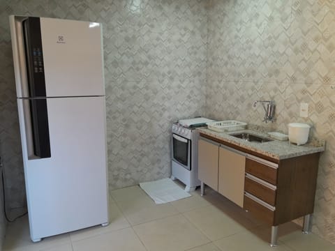 Fridge, stovetop, coffee/tea maker, toaster