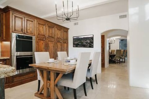 Dining Area 1 (Seating for 4)