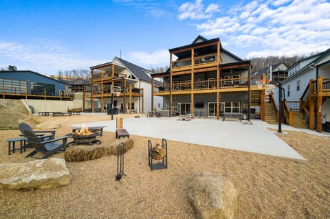 Spectacular outdoor entertainment space with hot tub and basketball court