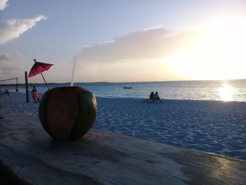 Beach nearby, sun loungers, beach towels