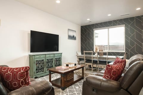 Living area | Smart TV, foosball