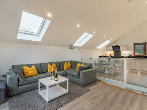 Open plan living space | Waterside Lodge Two - Ashgrove Country Park, Elland