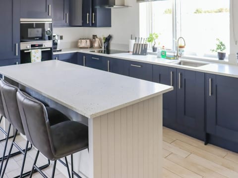 Open plan living space | Preselli View Cottage - Coastal View Cottages, Ludchurch, near Narberth