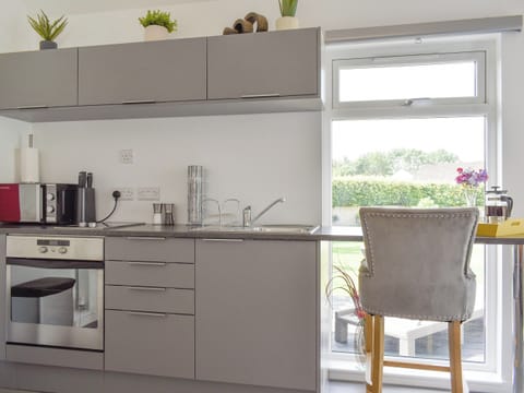 Kitchen area | Lawn Vista Cabin, Barnstaple
