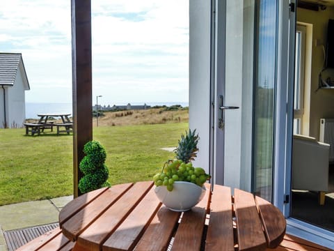 Sitting-out-area | Seaviews and Hot Tub at The Fairways - The Fairways, Portpatrick