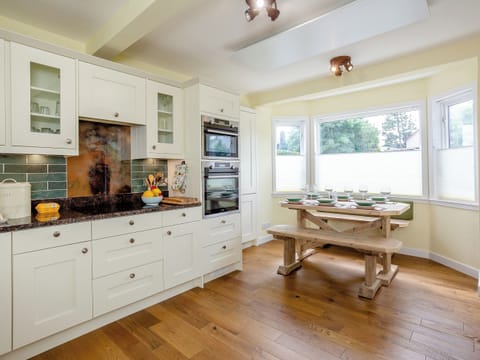 Kitchen/diner | Woodford, Boat of Garten, near Aviemore
