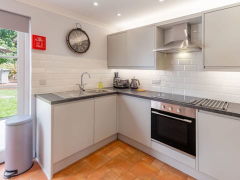 Cloud, Sky, Water, Mountain, Building, Highland, Tree, Body Of Water, Window, Lake