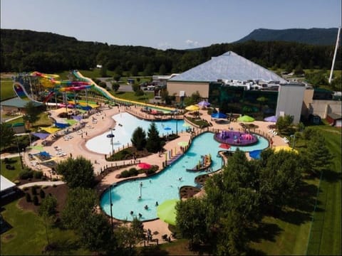 Indoor pool, outdoor pool