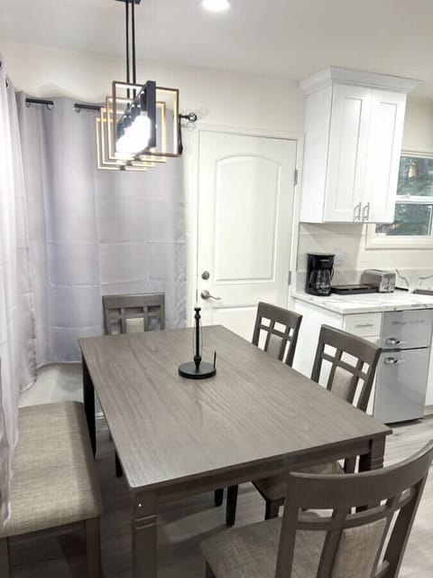 Large Spacious Dinning Area with more than enough room for 4