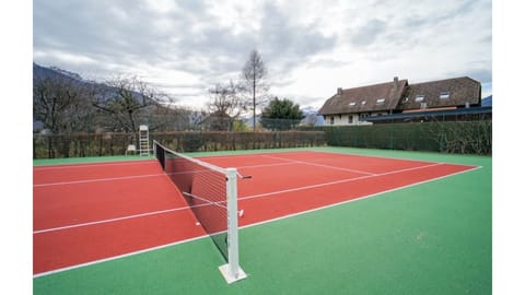 Sport court