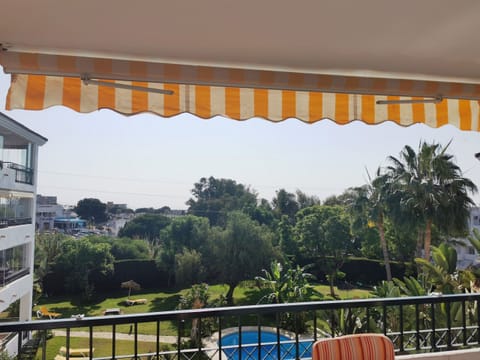Terrace. Sea views. Calahonda