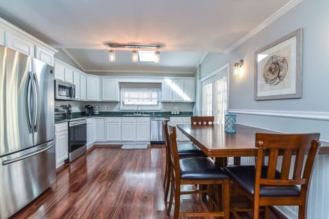 Large, fully stocked kitchen
