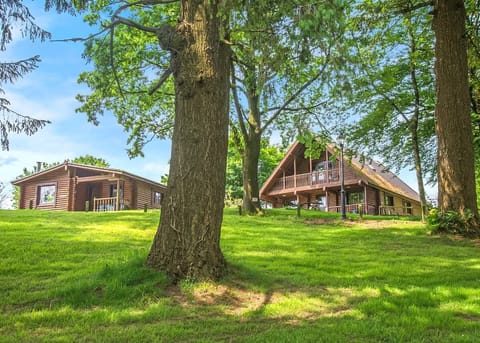 Pantglas Hall Lodges, Llandeilo, Nr Carmarthen