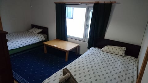 2 bedrooms, desk, free WiFi, bed sheets