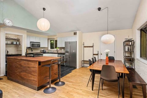 The kitchen and dining room off plenty of counter and table space.
