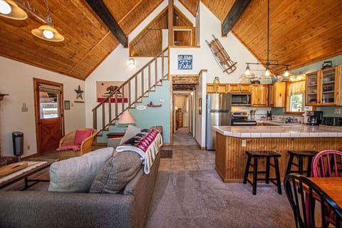 Alpine Welcome - Living Area Kitchens and Dining Area