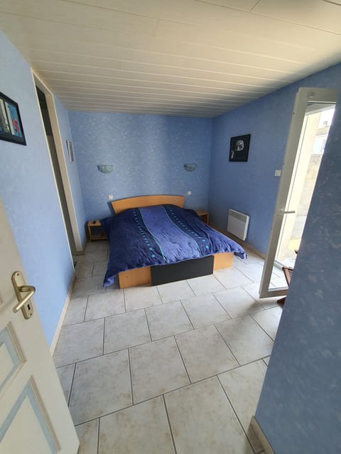 4 bedrooms, iron/ironing board, free WiFi, wheelchair access