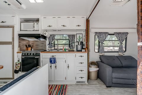 How cute is this airstream?!?!