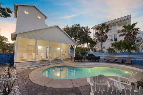 Flirty Flamingo - Pet-Friendly Vacation Rental House Near Beach with Game Room, Private Pool, & Carriage House in Crystal Beach, Florida - Five Star Properties Destin/30A