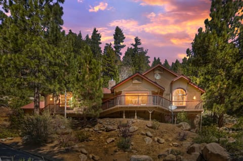 One story luxury lake home with no steps to climb.