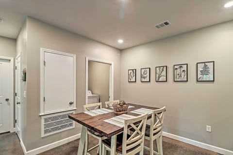 Dining Room | Open Floor Plan