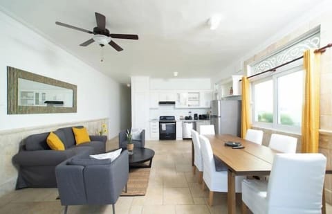 Livingroom+ Kitchen/ Victorian U1 