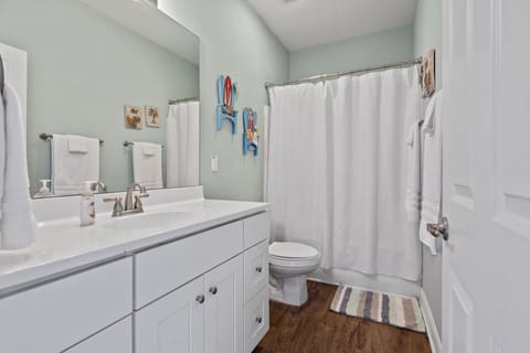 Combined shower/tub, hair dryer, towels, soap