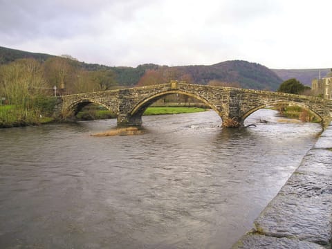 Llanrwst Bridge | Bryn Amlwg, Llanrwst