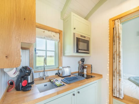 Kitchen area | The Wensleydale Hut - Hollow Hill Huts, Rathmell, near Settle