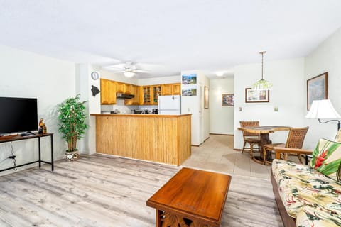 Lovely open floor plan from kitchen to Livingroom