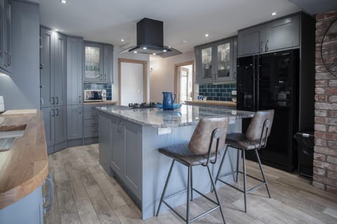 Bayview House - Luxurious 4 Bedroom - Saundersfoot (11853)