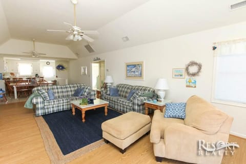 Relaxation Station | Oceanside | Poteskeet | Duck | Sleeps 12 House in Duck