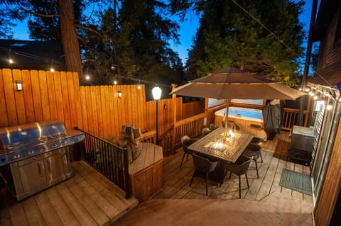 Barbecue, hot tub, fire table, cooler/bar...oh my!