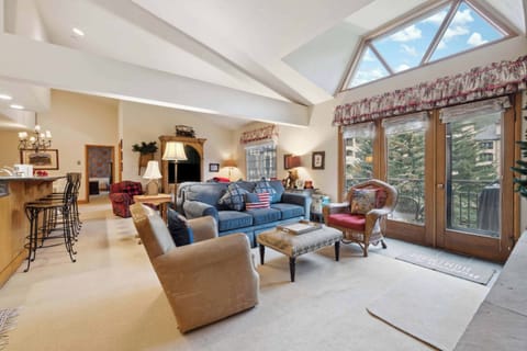 charter-e430-6537_53813409475_o