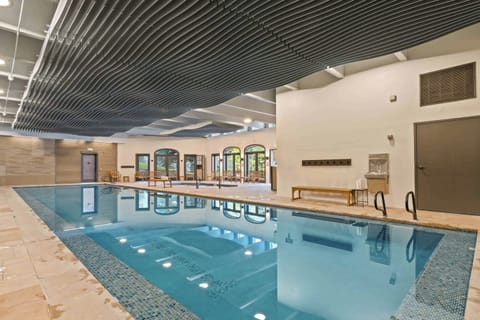 charter-pool-5322_52249806924_o