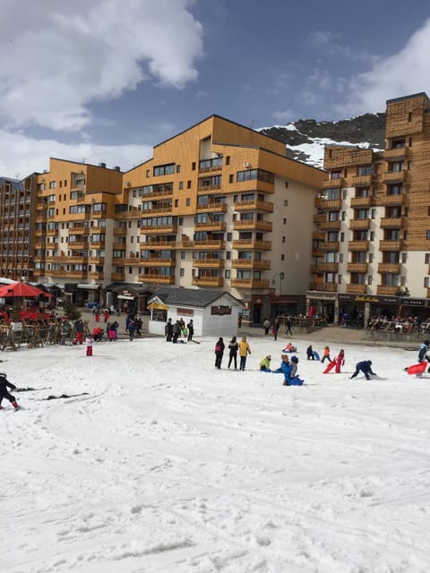 Snow and ski sports