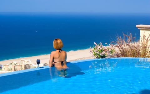 Outdoor pool, an infinity pool