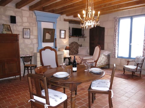 Furniture, Table, Property, Picture Frame, Chair, Couch, Wood, Window, Interior Design, Flooring