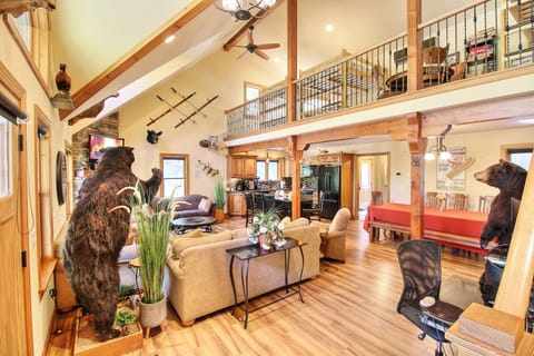 Large main living room