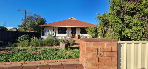 Heritage Home in the middle of town and 3 mins to beach. | Whyalla ...