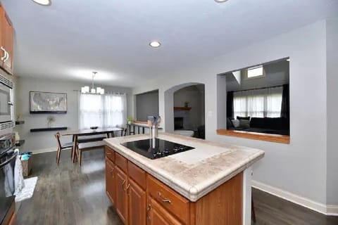 Spacious kitchen with expandable dining room table