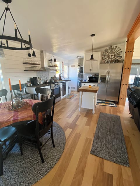 Fully equipped Kitchen with all you will need to plan a gathering.