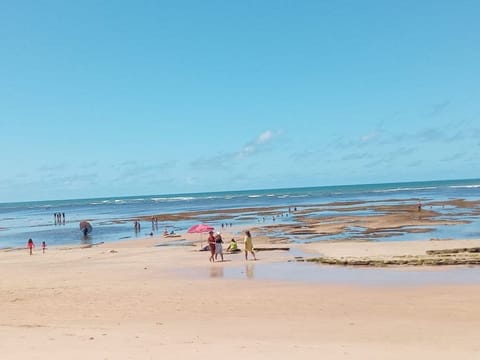 Beach nearby, sun loungers, beach towels