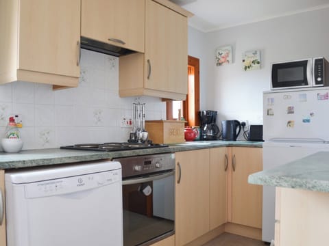 Kitchen | Hillside - Gairloch Cottages - Hillside, Gairloch