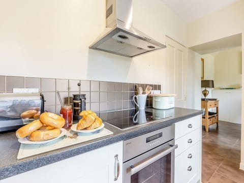 Kitchen | Allt Bronach - Gaskbeg Farm, Laggan