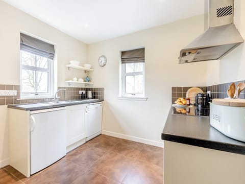 Kitchen | Allt Bronach - Gaskbeg Farm, Laggan