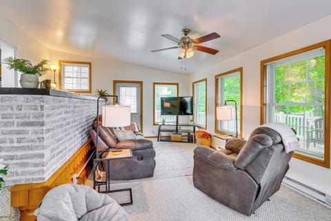 Millersburg Vacation Rental | 3BR | 2BA | 1,400 Sq Ft | Stairs Required