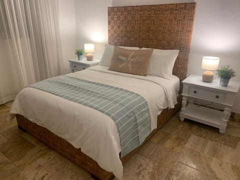 8 bedrooms, in-room safe, iron/ironing board, free WiFi