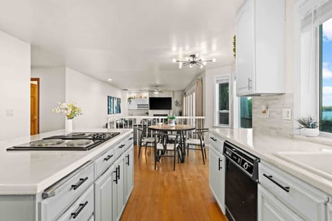 You can enjoy your favorite show while preparing meals